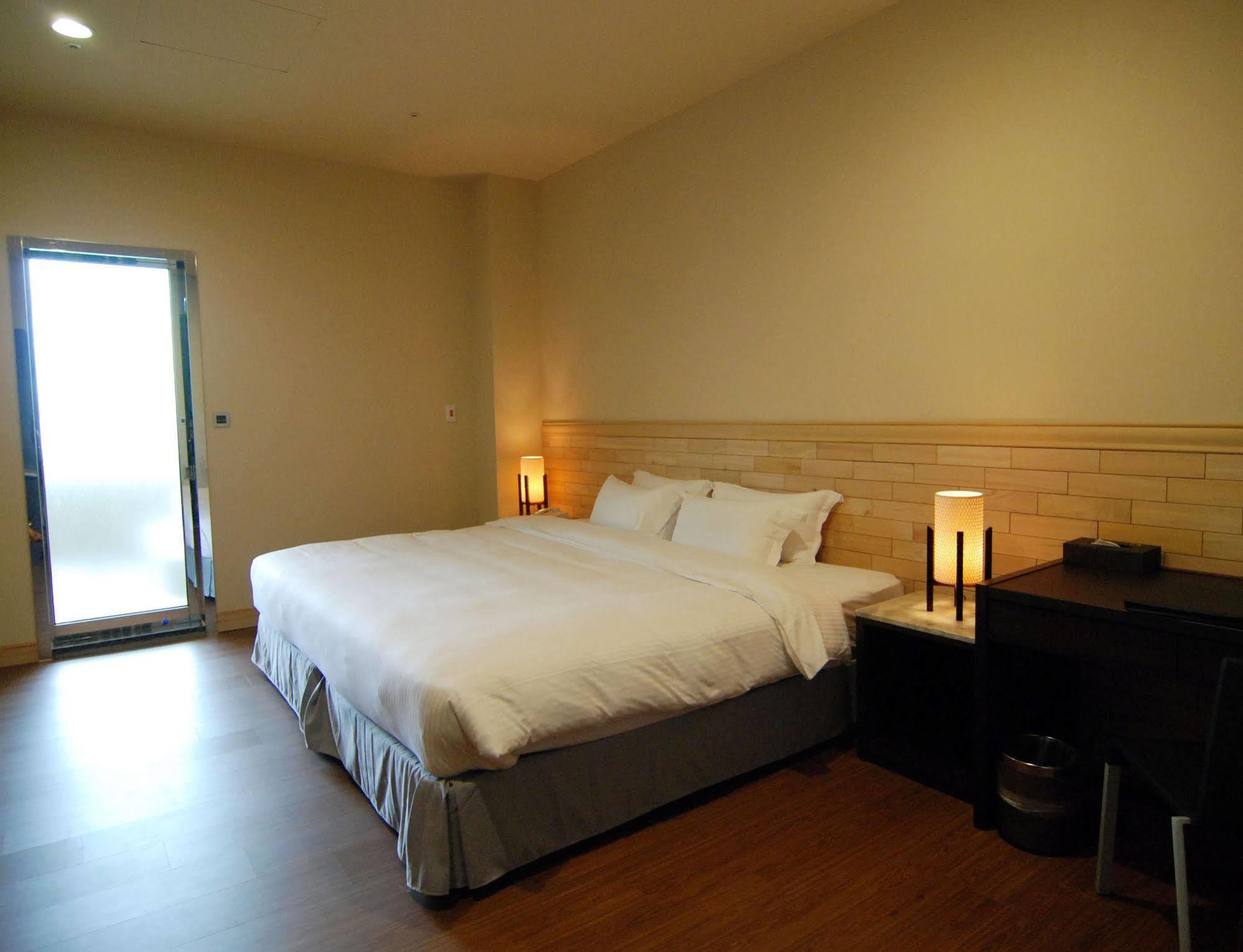 New Taipei Hot Spring Hotel Xindian Exterior photo
